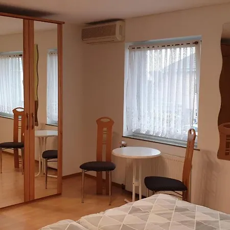 Gaestezimmer Junglas * بورنهايم